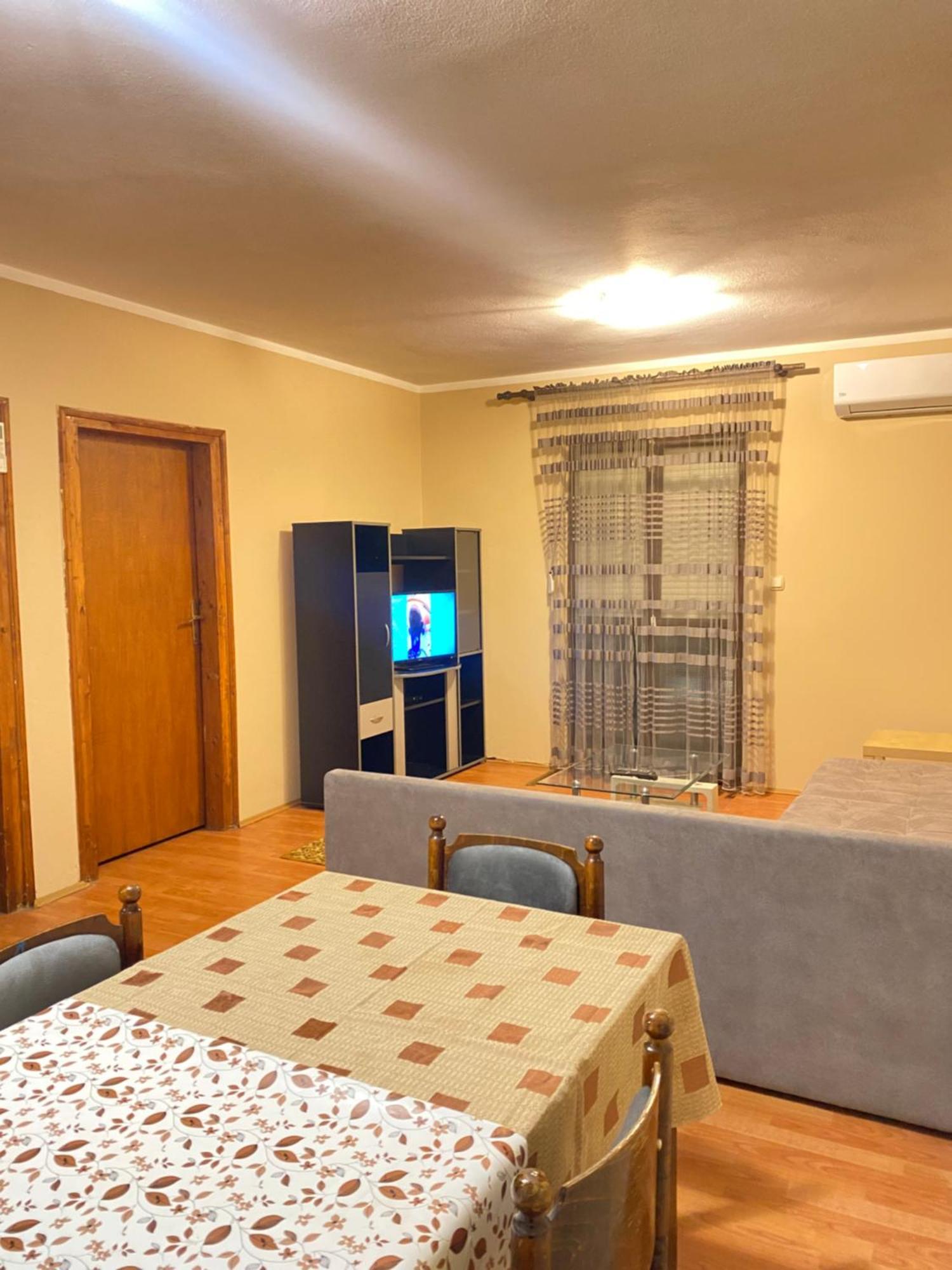 Guest House Vukovic بودغوريتْسا المظهر الخارجي الصورة