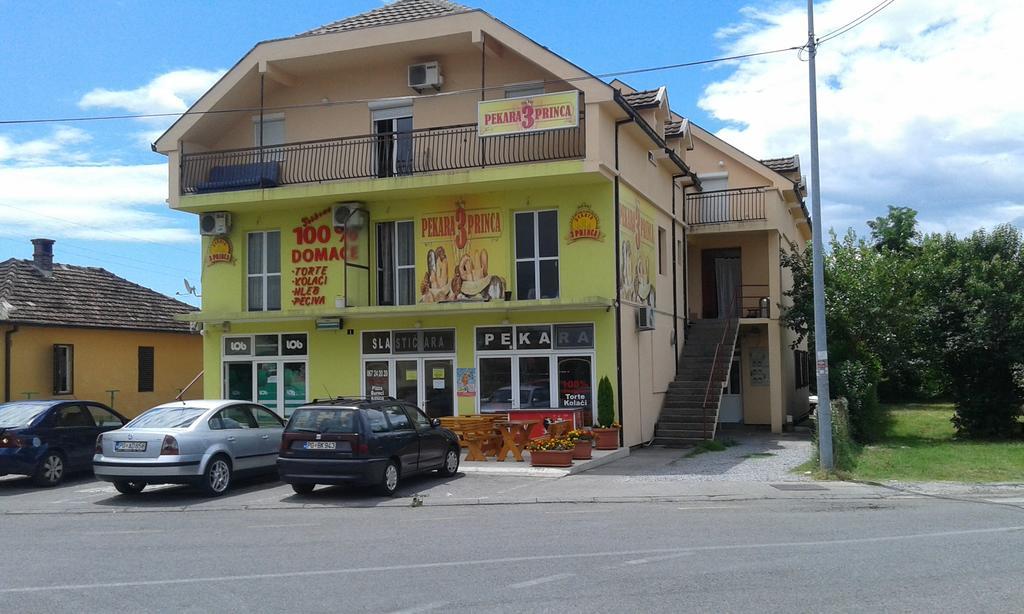 Guest House Vukovic بودغوريتْسا المظهر الخارجي الصورة